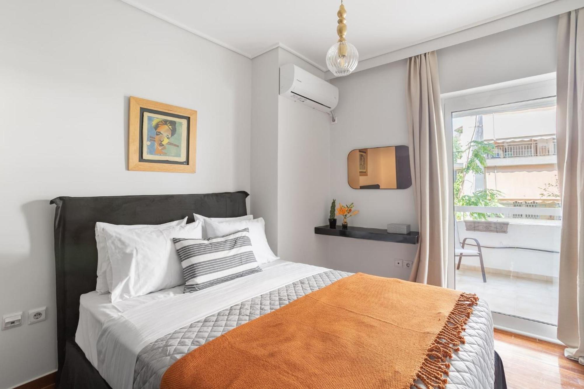 Fresh Detailed Stylish At Acropolis Appartement